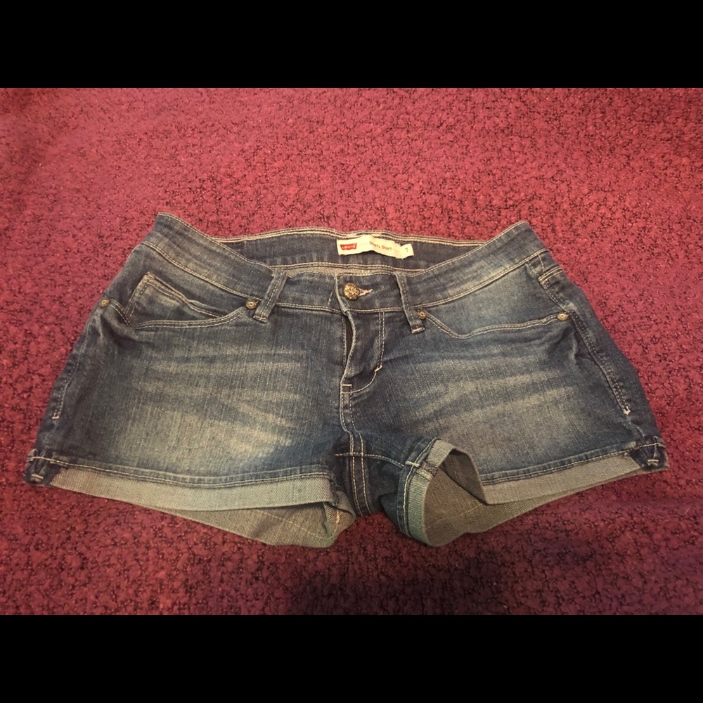 Levi’s Shorty Short